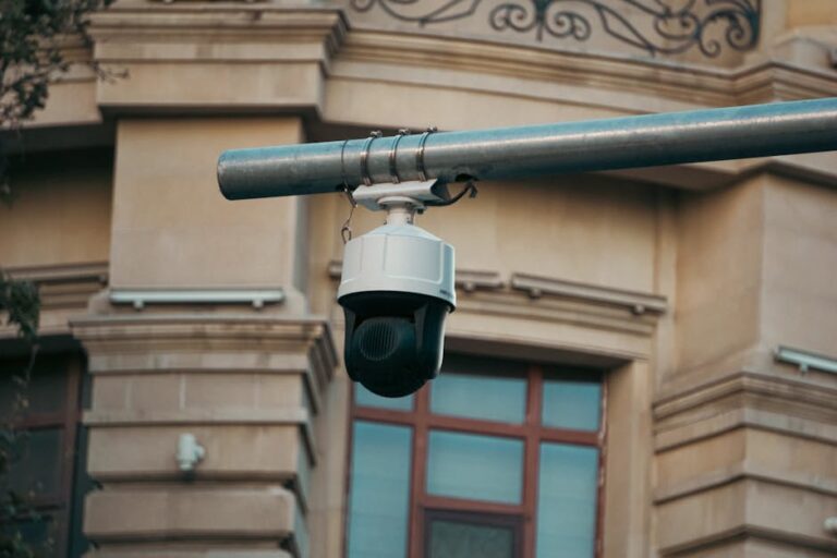 Section 702 Surveillance Battle: Lawmakers Push for Warrant Requirement Amidst Privacy Reform Efforts